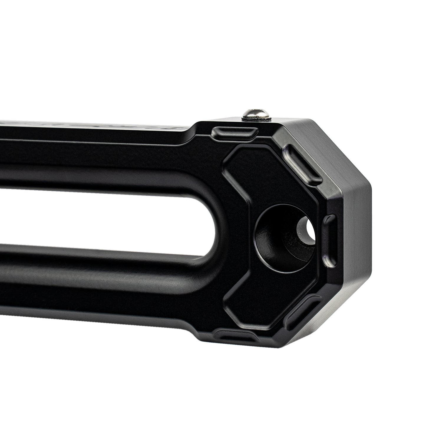 black winch fairlead