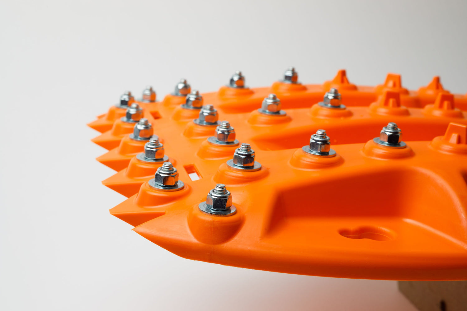 ActionTrax Metal Teeth Orange Pair | Agency 6